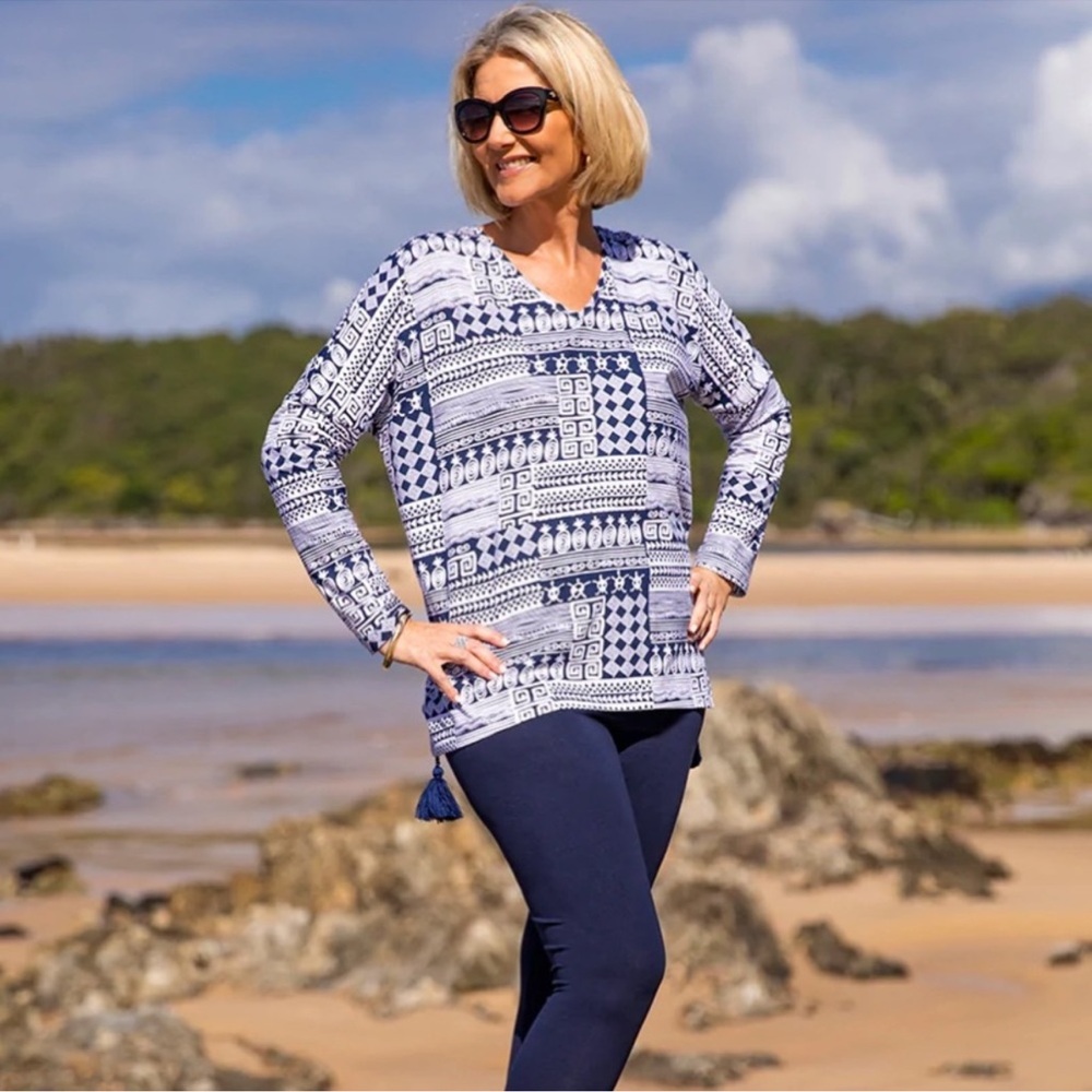 NWT West Indies Wear Arawak Oversized Cotton Tee Navy White Size Small